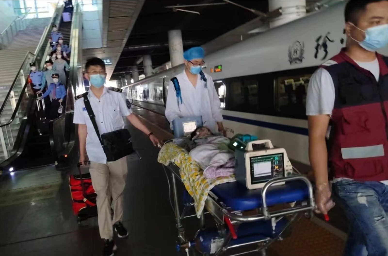 新宁县高铁转运公司